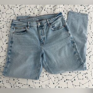 American Eagle Outfitters 90’s Skinny Light Wash Jeans